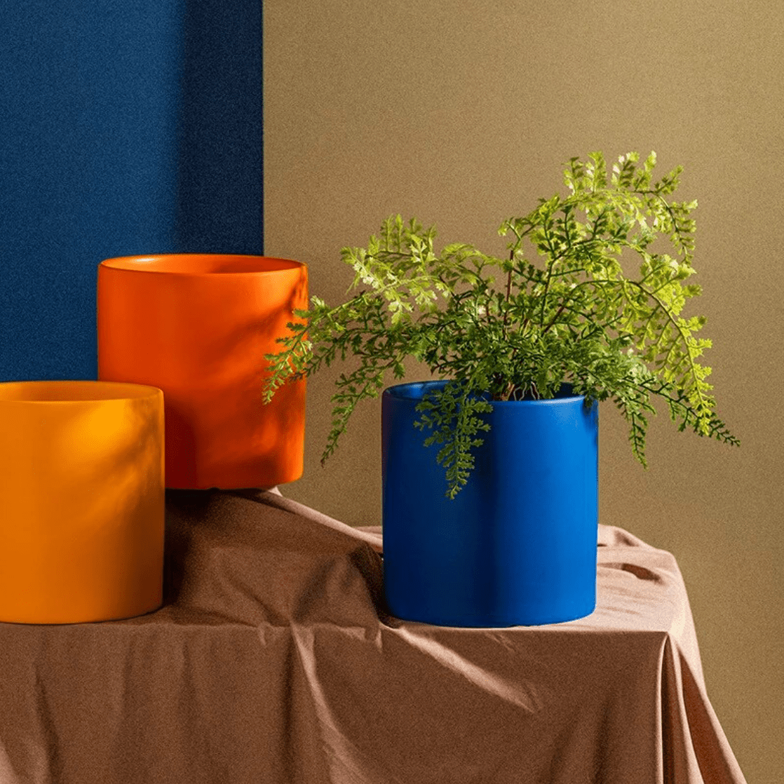 BowLift | Elegant flowerpot made of ceramic with saucer