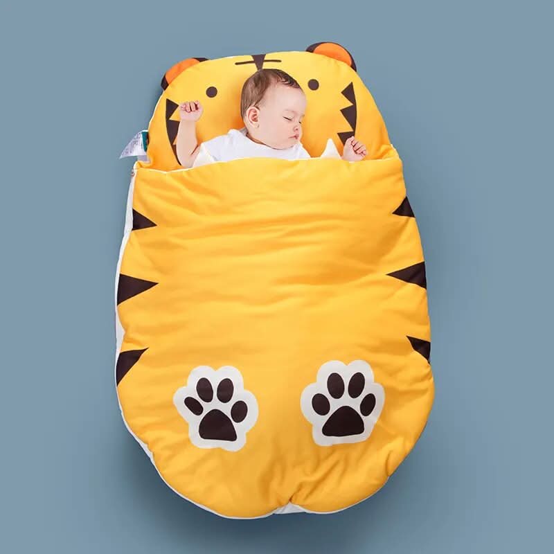 BowLift | Fluffy Sleeping Bag for Babies with All-Around Warmth
