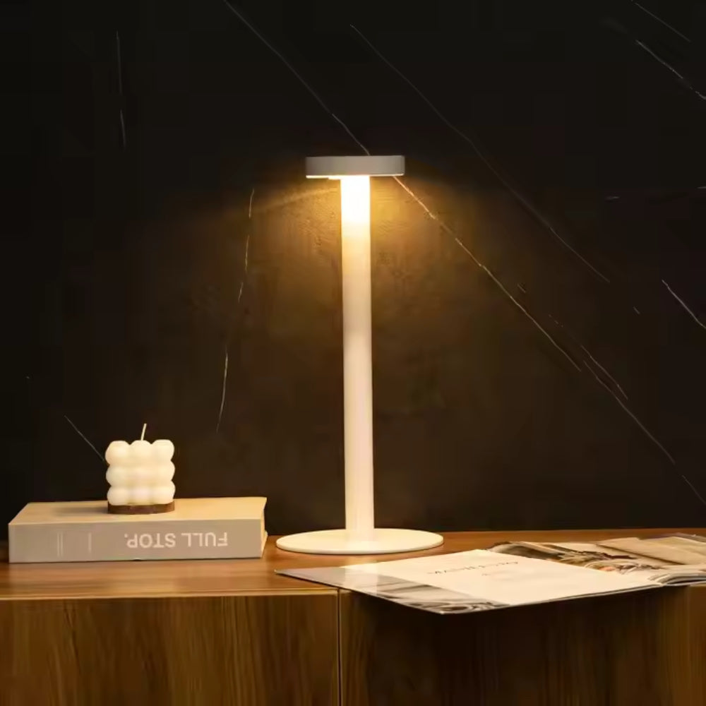 BowLift | Zephyr Aluminum LED Table Lamp