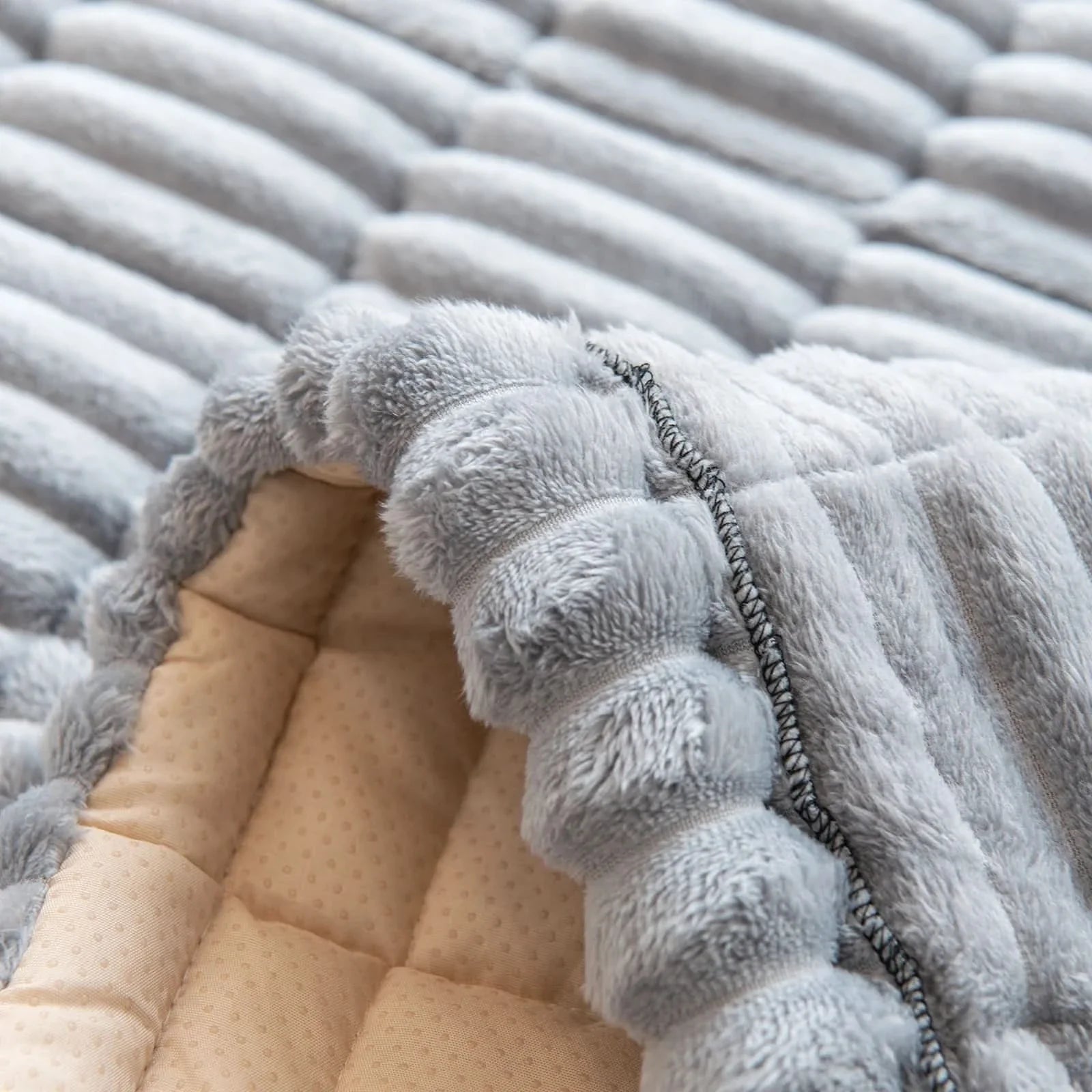 BowLift | WarmHaven - Premium-Jacquard-Sofa cover for all-year comfort