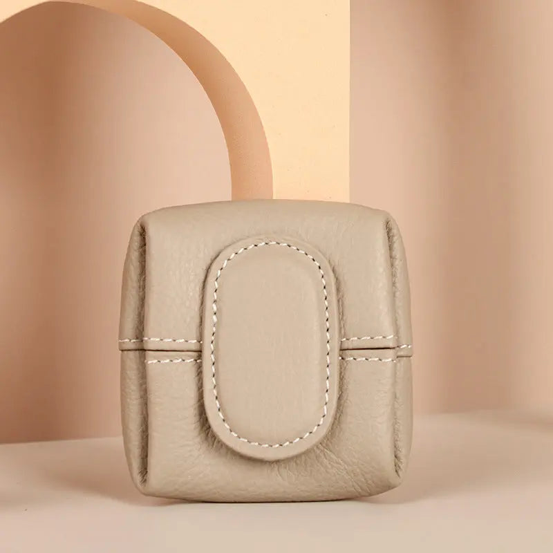 BowLift | Elegant Mini Leather Wallet for Everyday Use