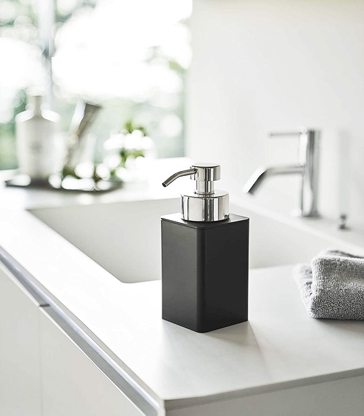 BowLift | Foam Soap Dispenser