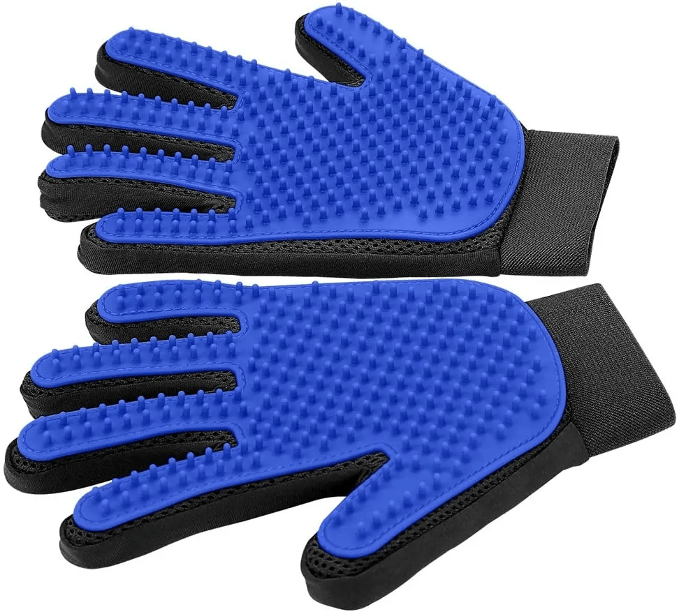BowLift | grooming glove for gentle fur removal from cats & dogs
