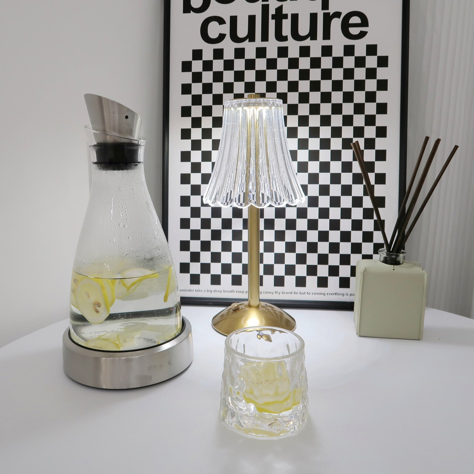 BowLift | RadiantGold – Elegant Portable Table Lamp