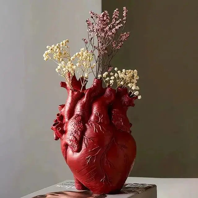 BowLift | Heart-shaped Resin Art Vase – Elegant, creative flower decoration