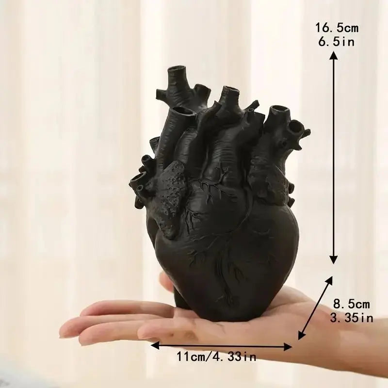 BowLift | Heart-shaped Art Vase – Creative Vessel in Anatomical Design Made of Resin