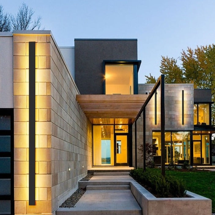 BowLift | Svelte Linear Outdoor Wall Light IP65