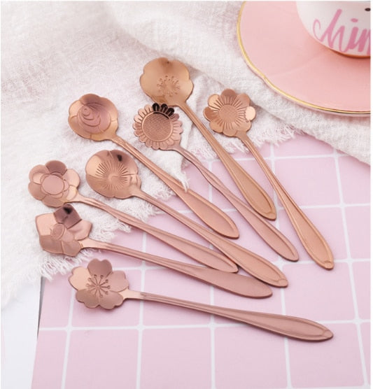 BowLift | 8-piece stainless steel teaspoon set with flower design
