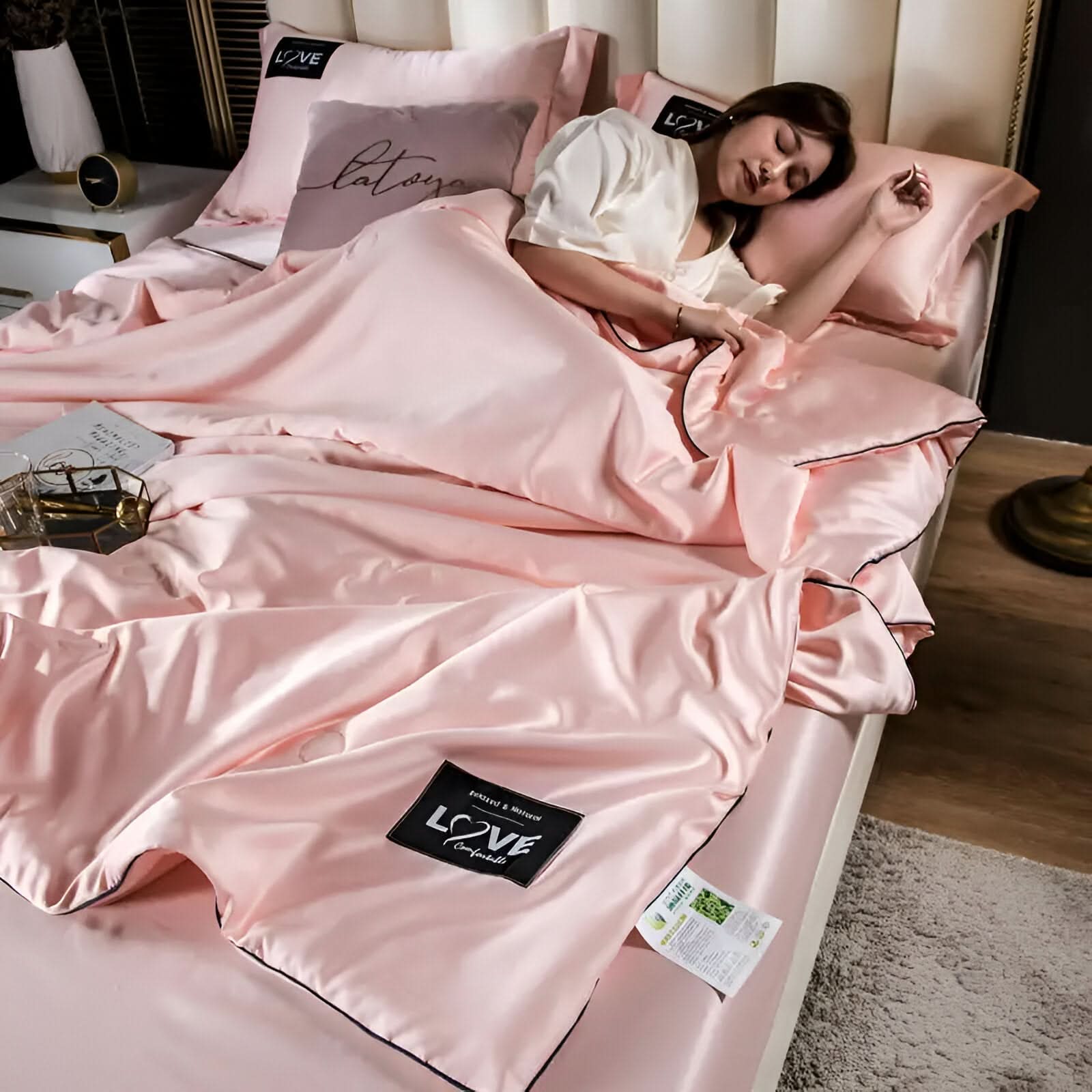 BowLift | FLUFFINA - Premium Satin Silk Bedding