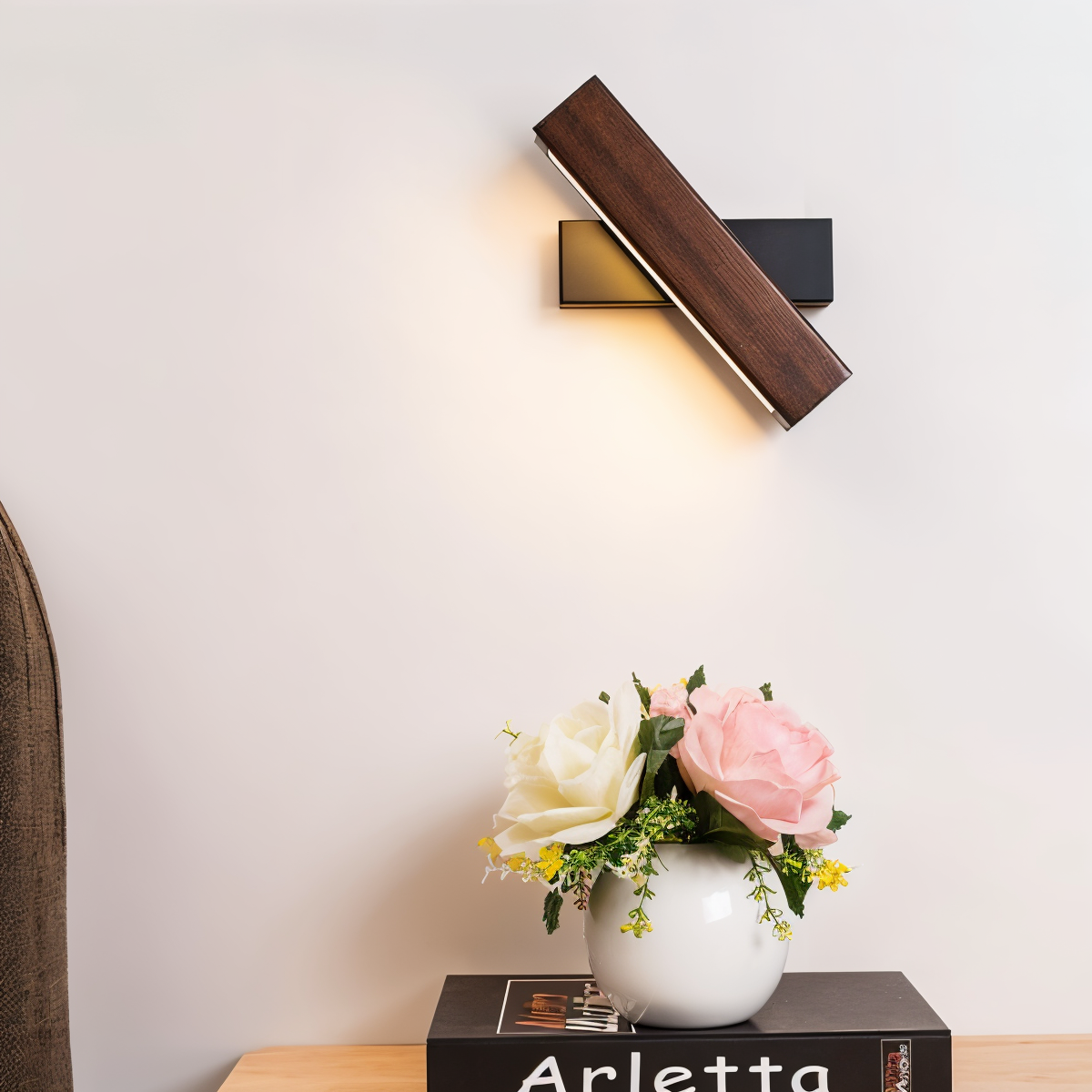 BowLift | TwistLED Wall Lamp - 360° rotatable rectangular LED wall lamp made of wood