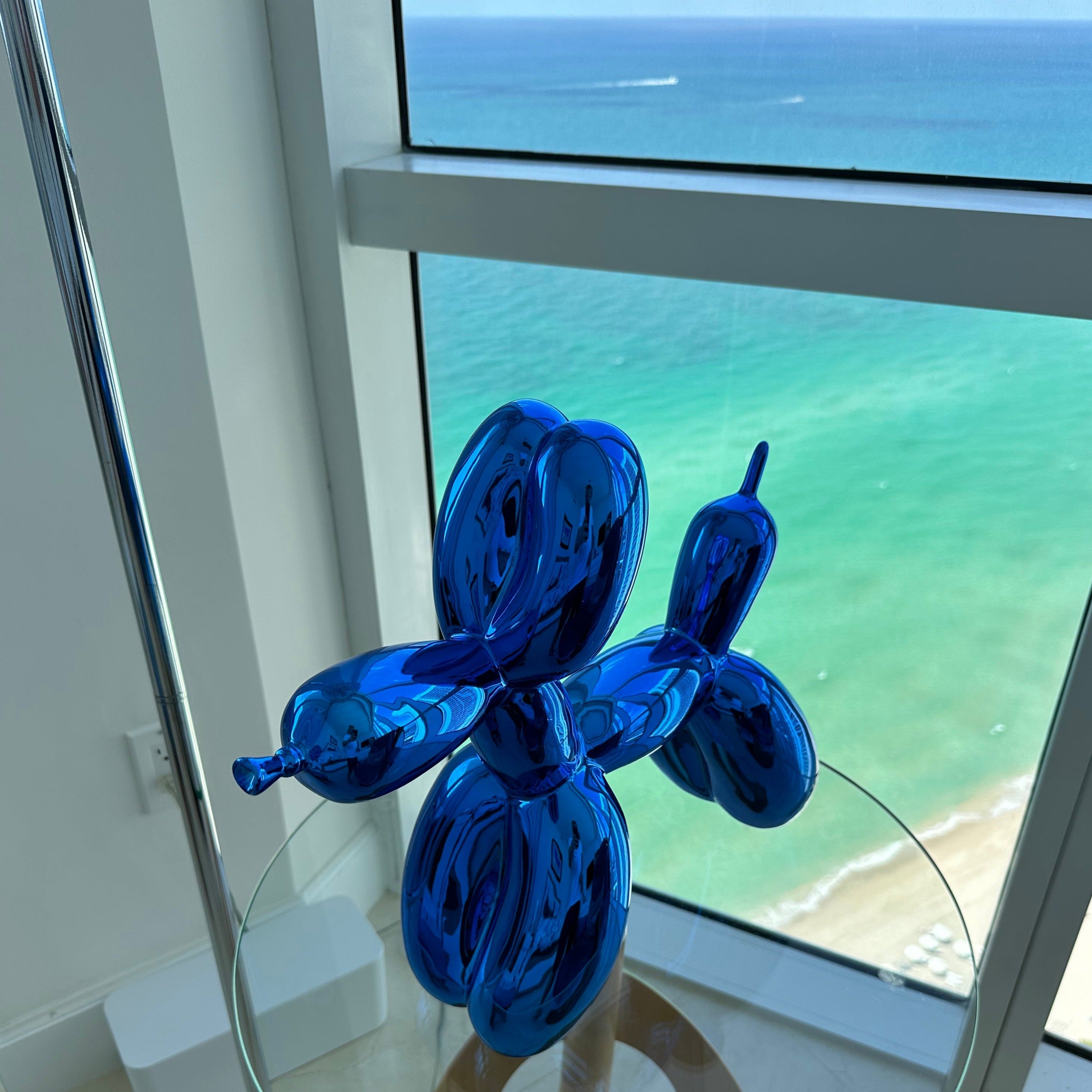 BowLift | Balloon Dog Sculpture