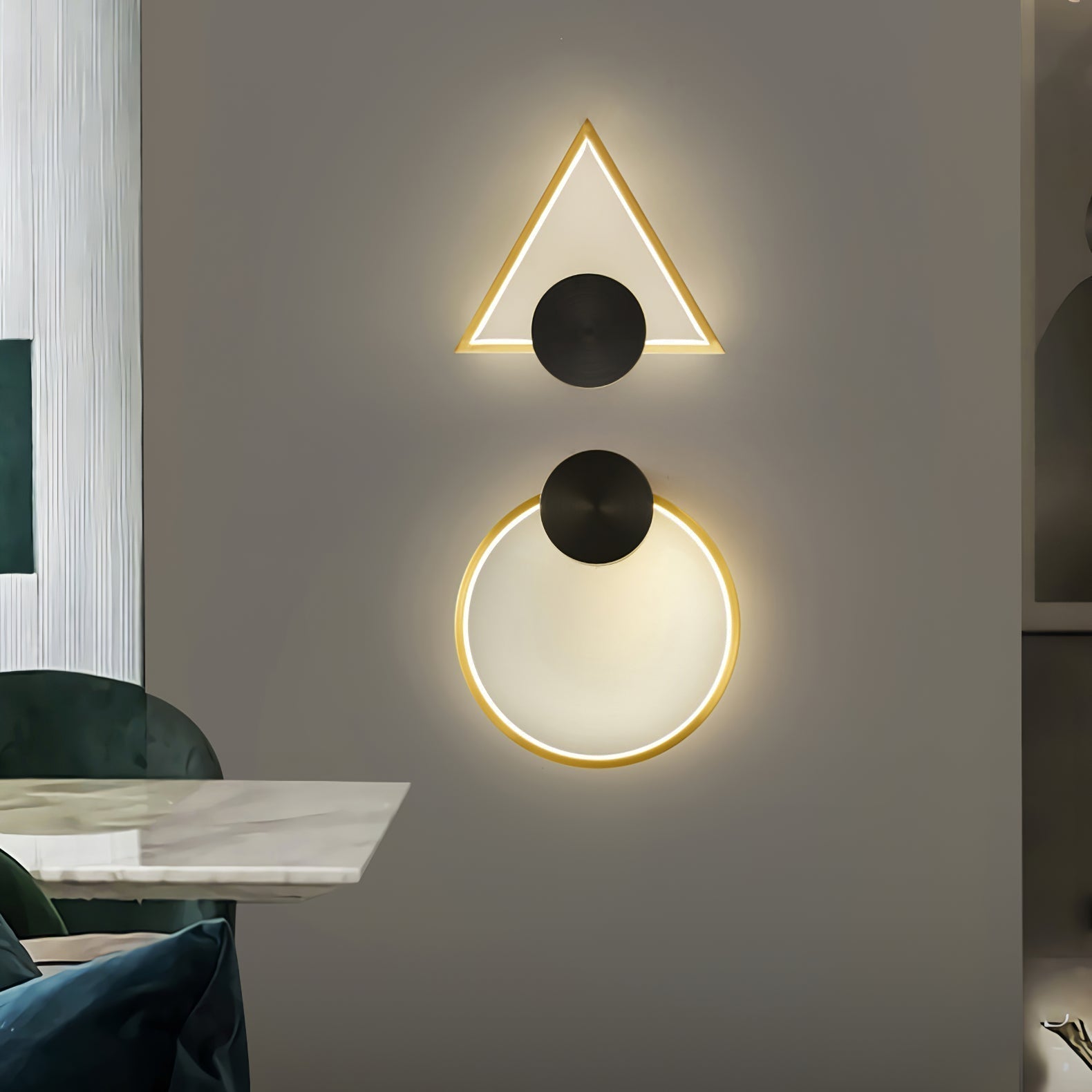 BowLift | GeoLight – Sleek Geometric Wall Lamp for Contemporary Spaces