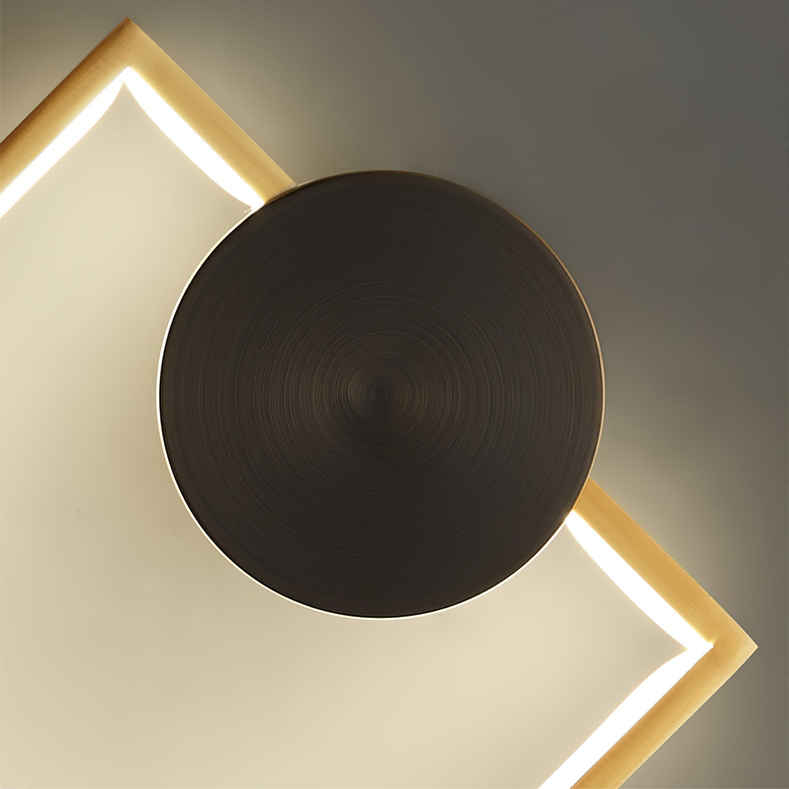 BowLift | GeoLight – Sleek Geometric Wall Lamp for Contemporary Spaces