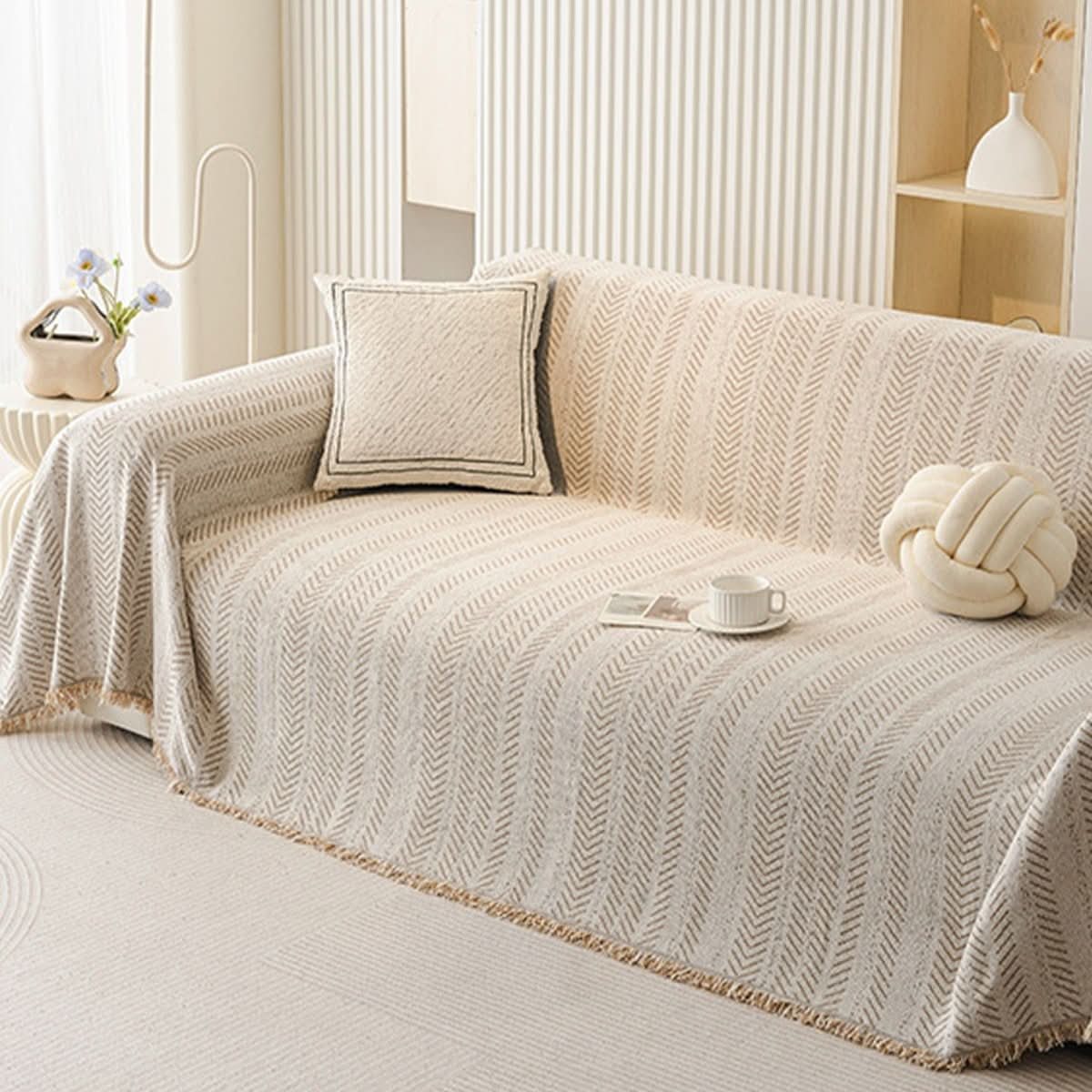 BowLift | Scratch-resistant & washable sofa cover made of chenille