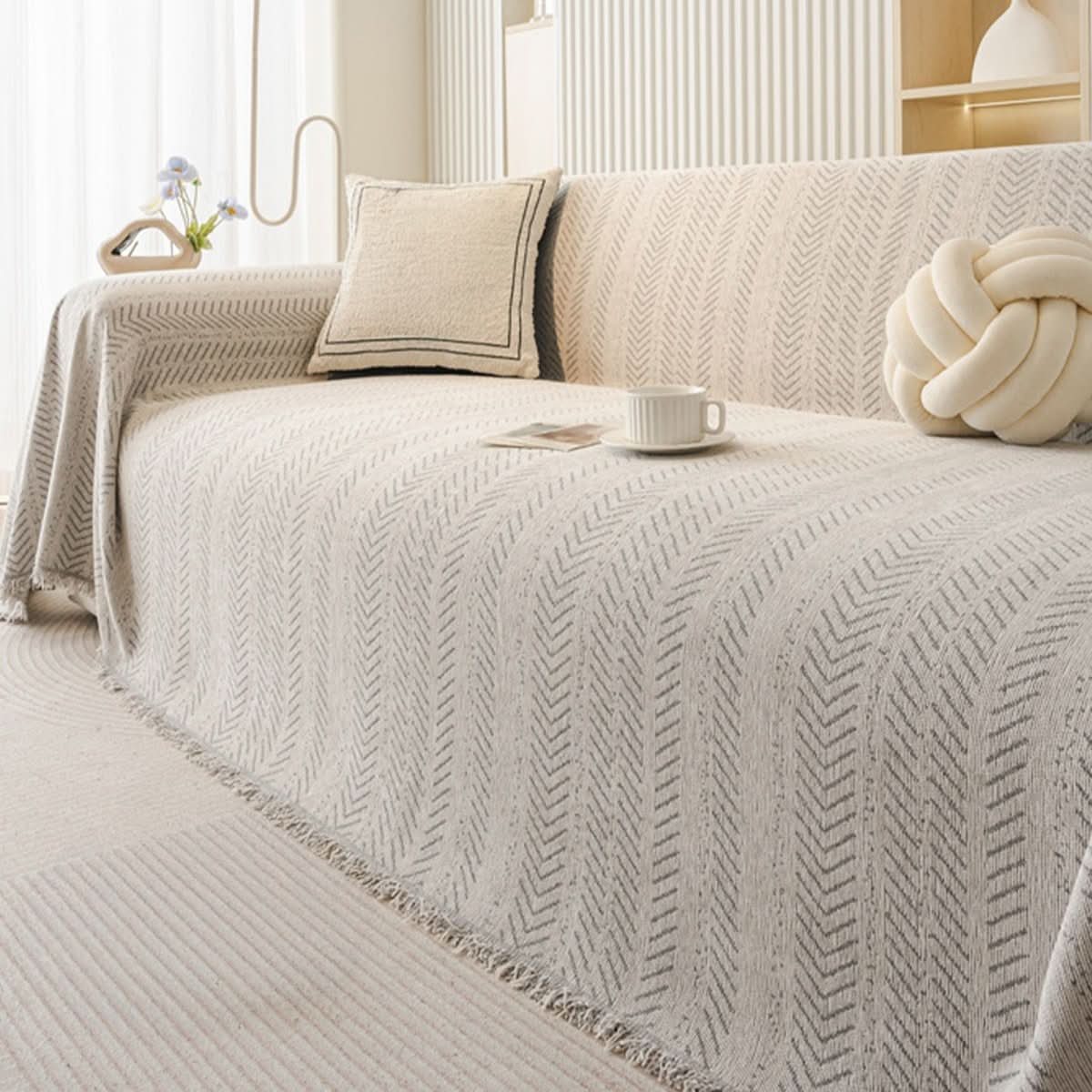 BowLift | Scratch-resistant & washable sofa cover made of chenille