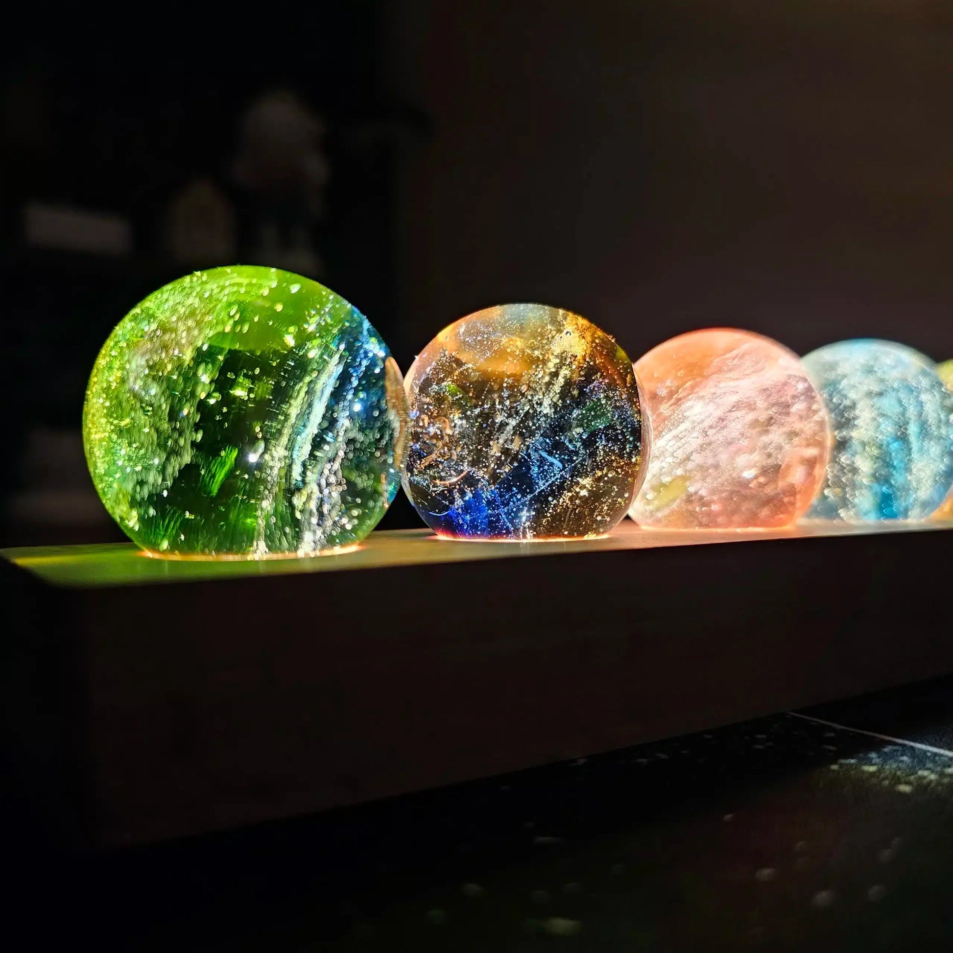 BowLift | Lumea Crystal Table Lamp – Create a Magical and Relaxing Atmosphere