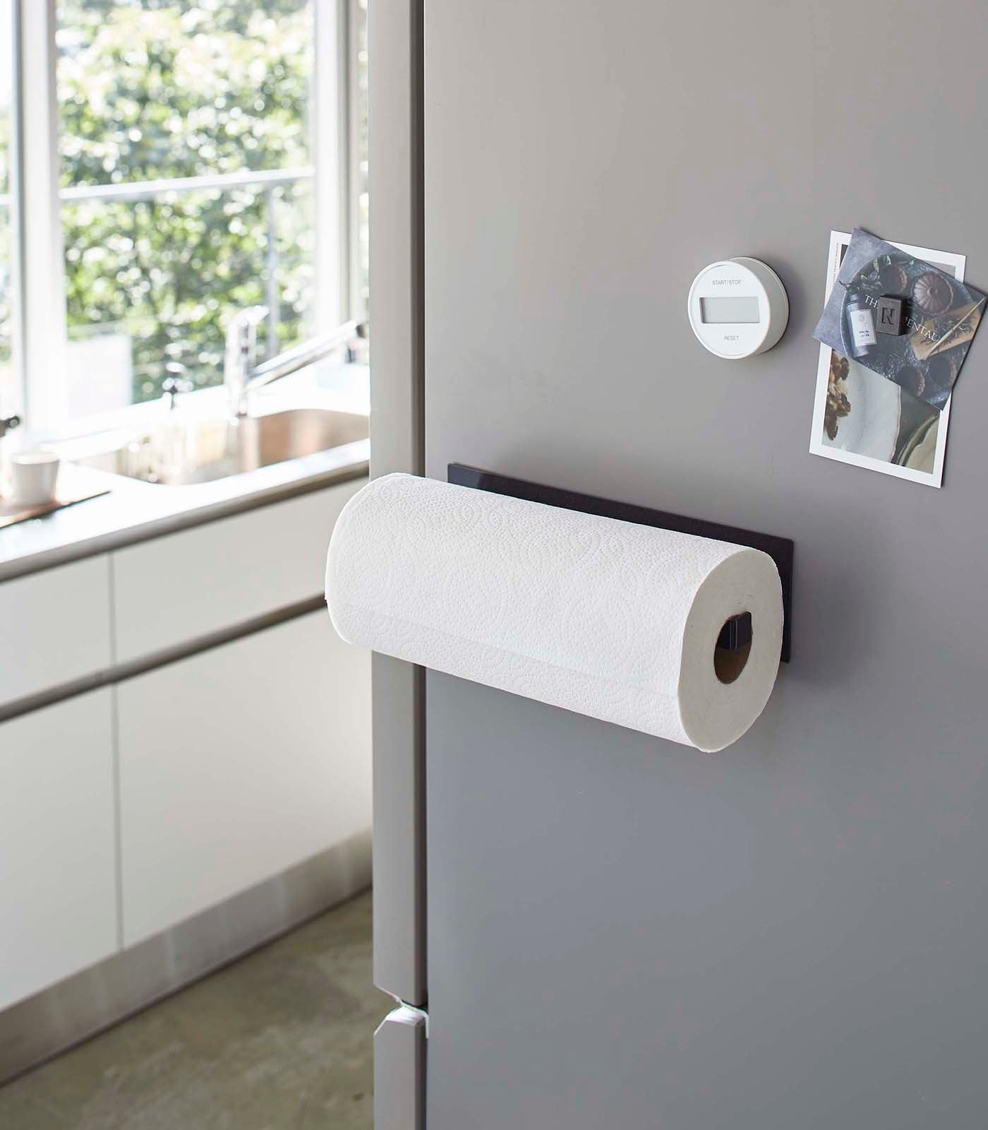 BowLift | Magnetic Paper Towel Holder - Steel
