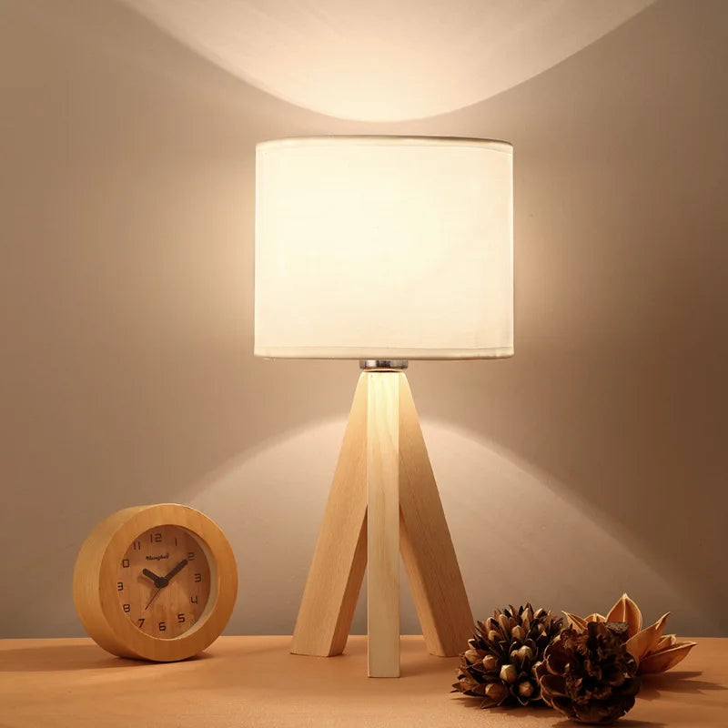 BowLift | EcoLight – Wooden table lamp with modern design