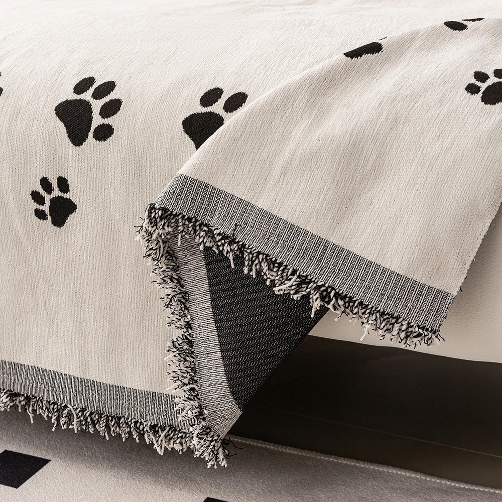 BowLift | Nordic Cat Paw Chenille Sofa Cover