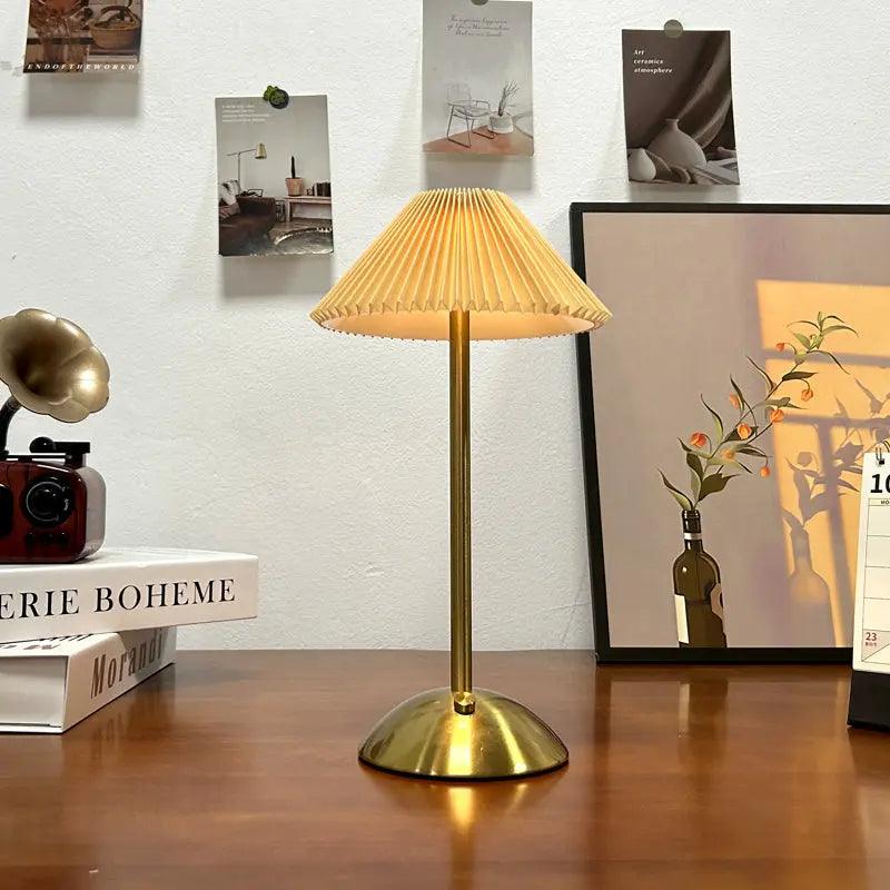 BowLift | LumaNord - Retro Scandinavian Table Lamp