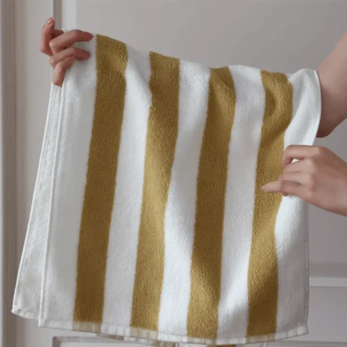 BowLift | Retro Stripes Towel (Chunky)