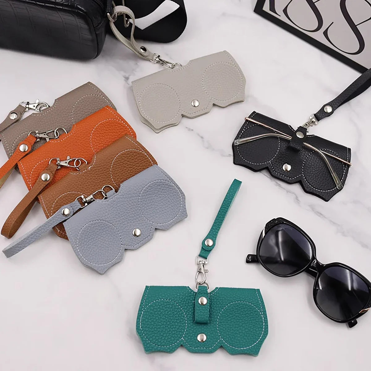 BowLift | Hanging PU Leather Sunglasses Pouch