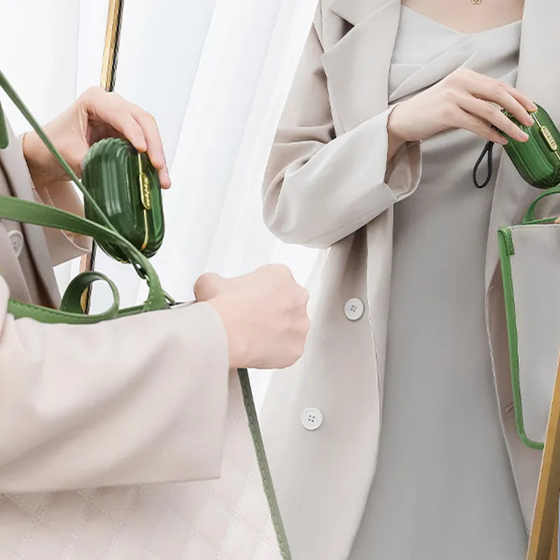 BowLift | Pocket Size Quick Clean Lint Roller Keychain