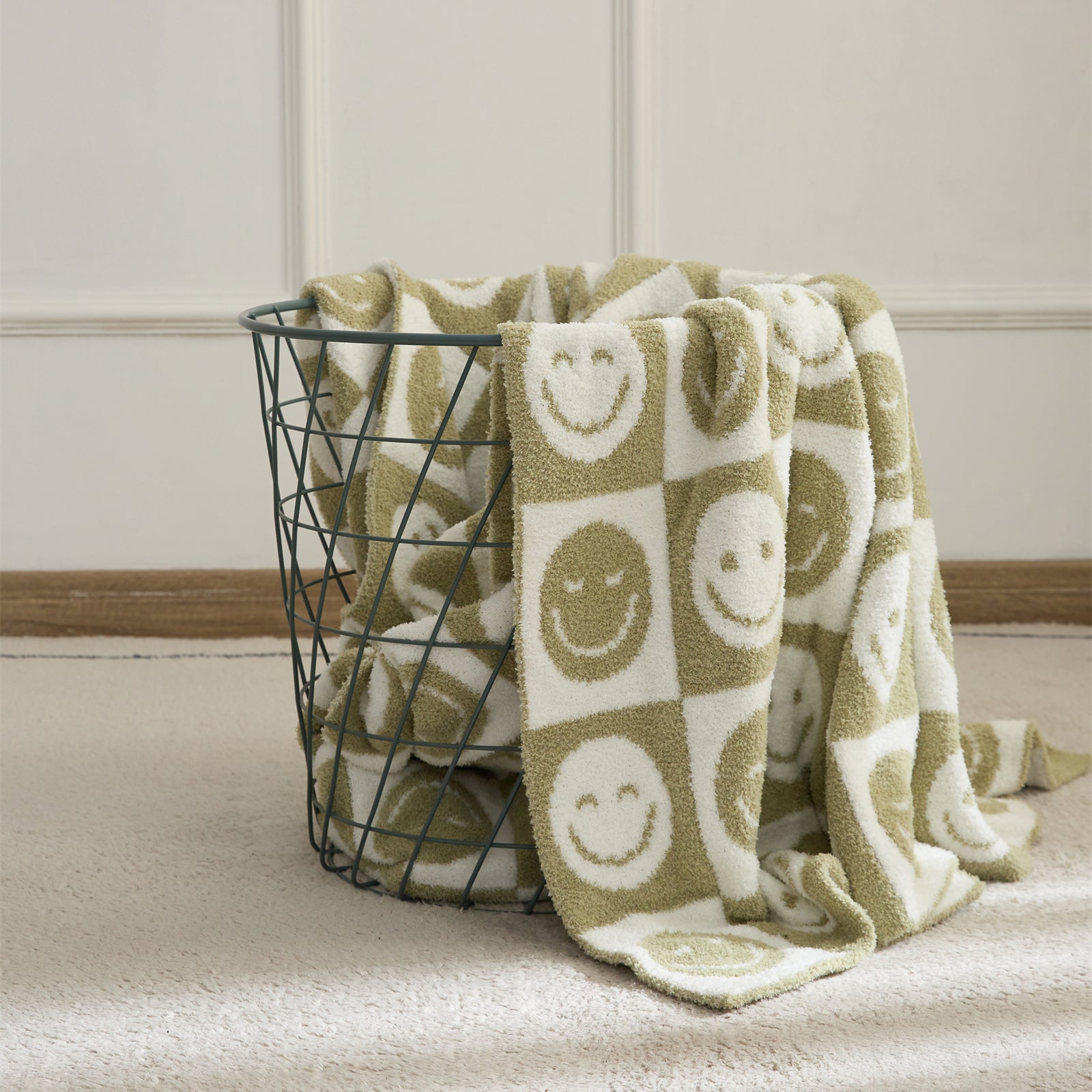 BowLift | Smiley Checked Blanket