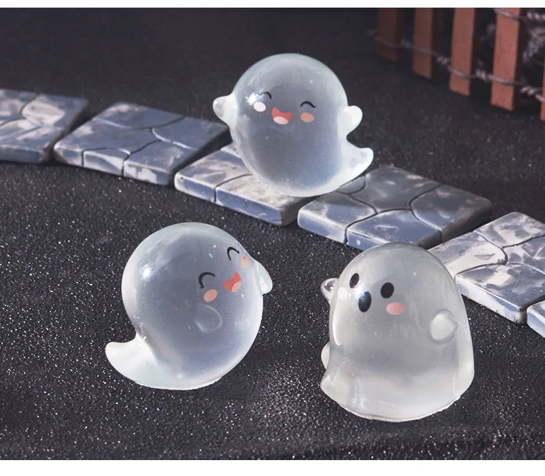 BowLift | Luminous Ghost Halloween Figures