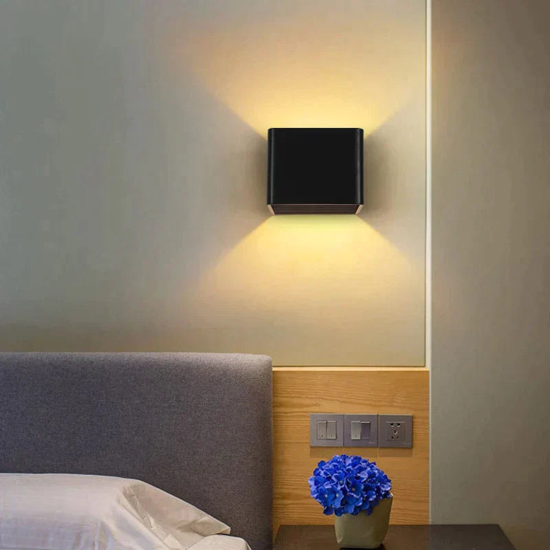 BowLift | The luxurious and wireless wall lamp!