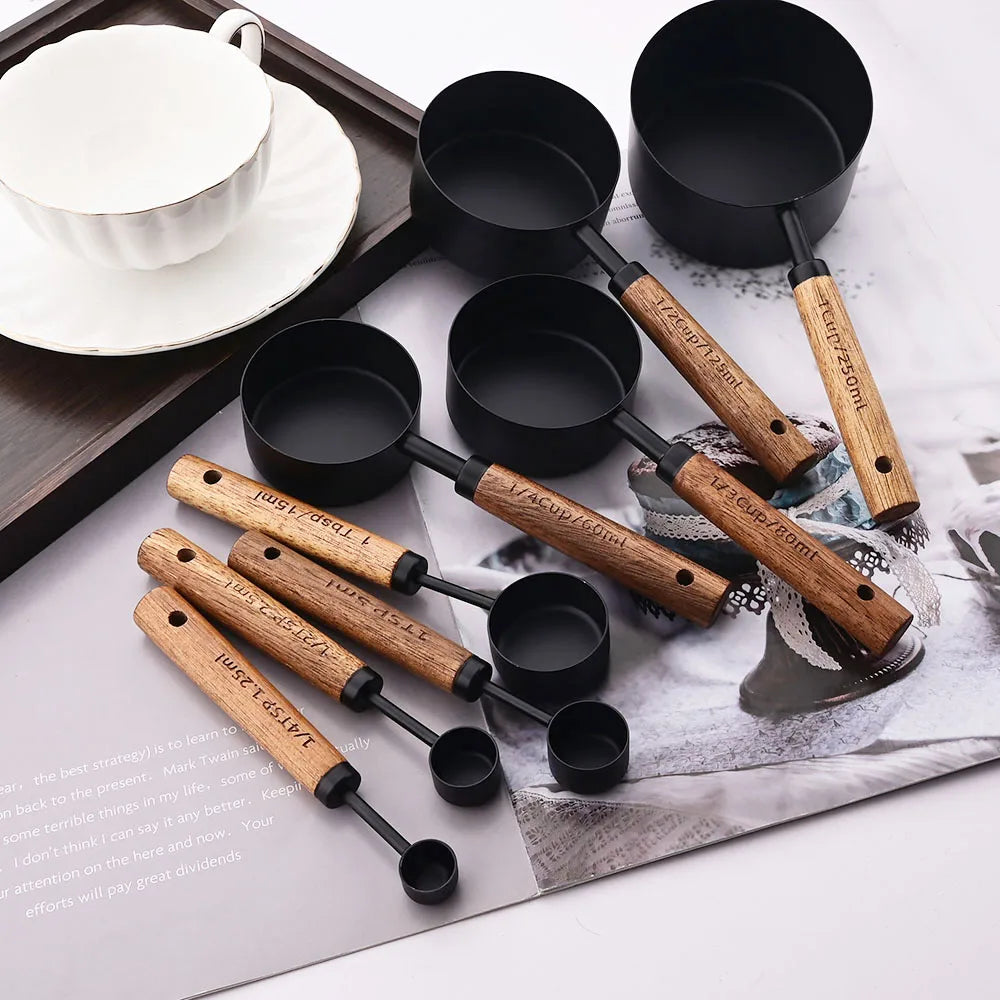 BowLift | Lyra Measuring Cups & Spoon Set