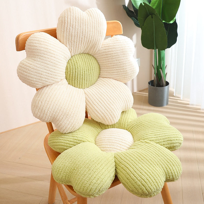 BowLift | Fluffy Clover Flowers Pillow