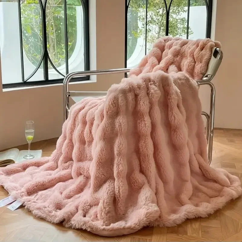 BowLift | PlushCozy | Faux Fur Winter Blanket