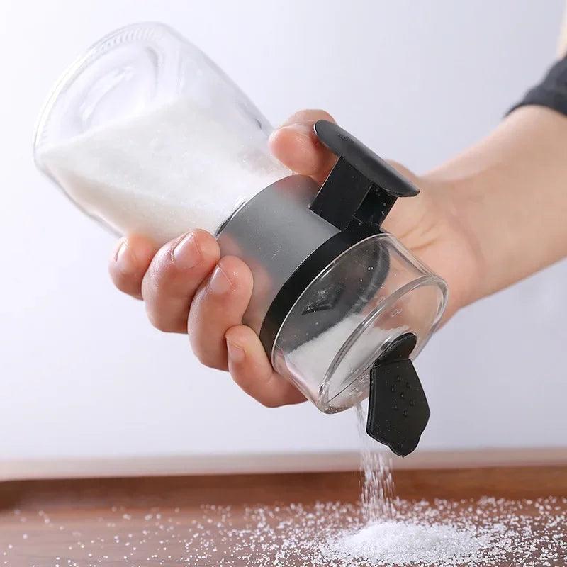 BowLift | Push salt dispenser precise portions and elegant appearance
