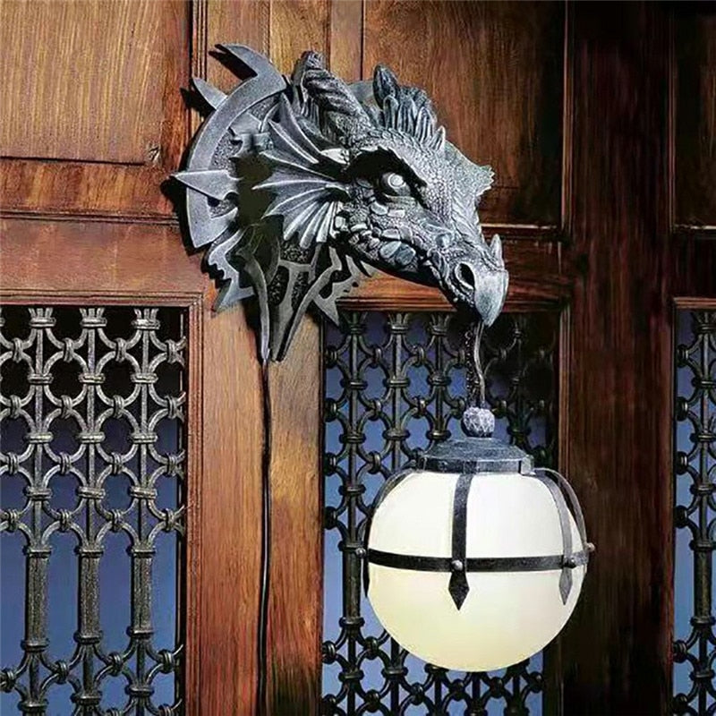 BowLift | LED Lantern with Dragon Head made of Resin for Unique Halloween Decoration