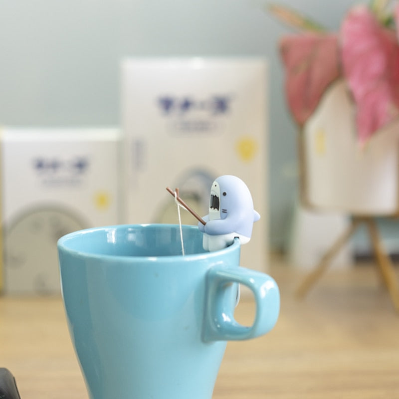 BowLift | Fishing Shark Tea Maker