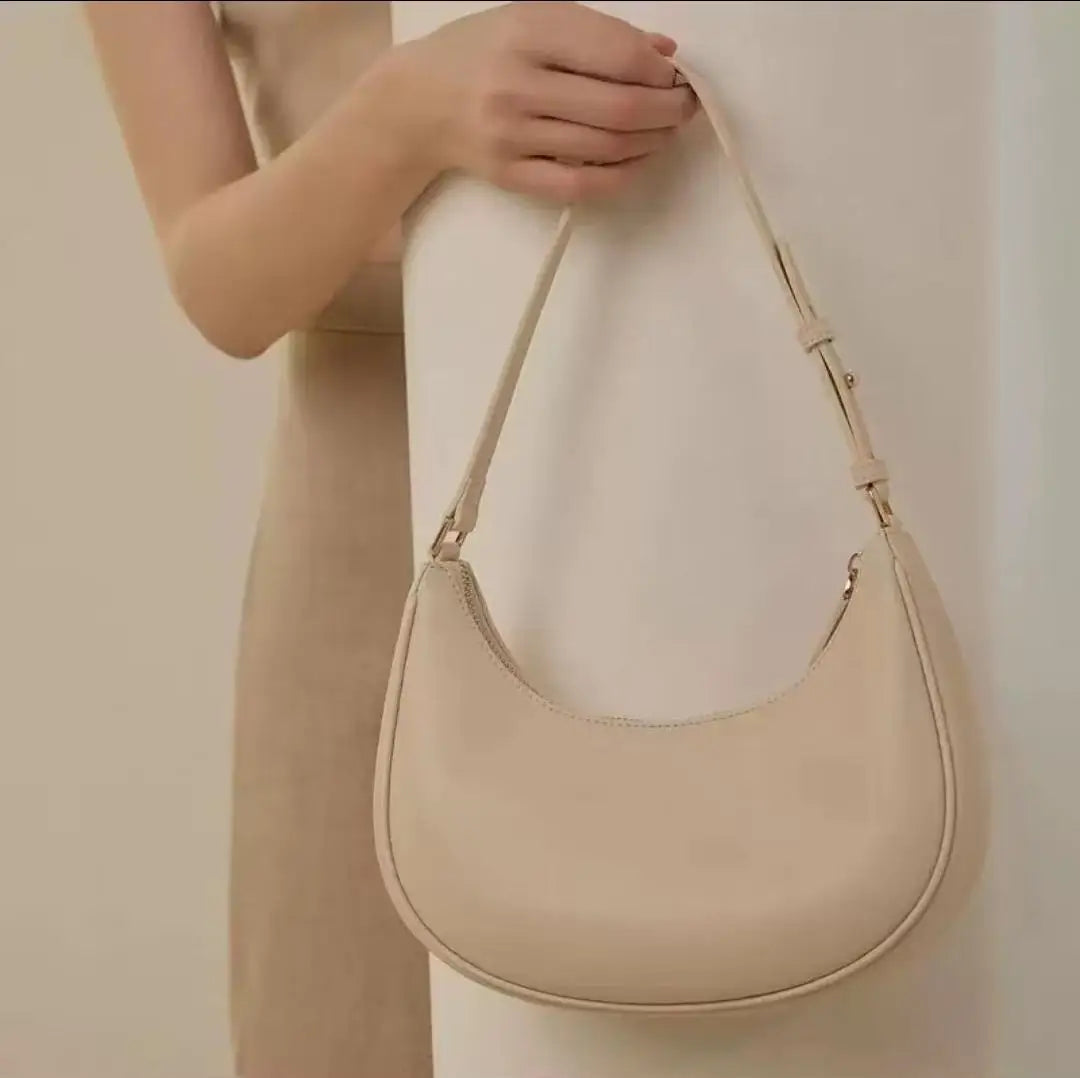 BowLift | Stylish Women's Half-Moon Bag - Women's Messenger Bag with Adjustable Strap, Practical Addition to Everyday Outfits