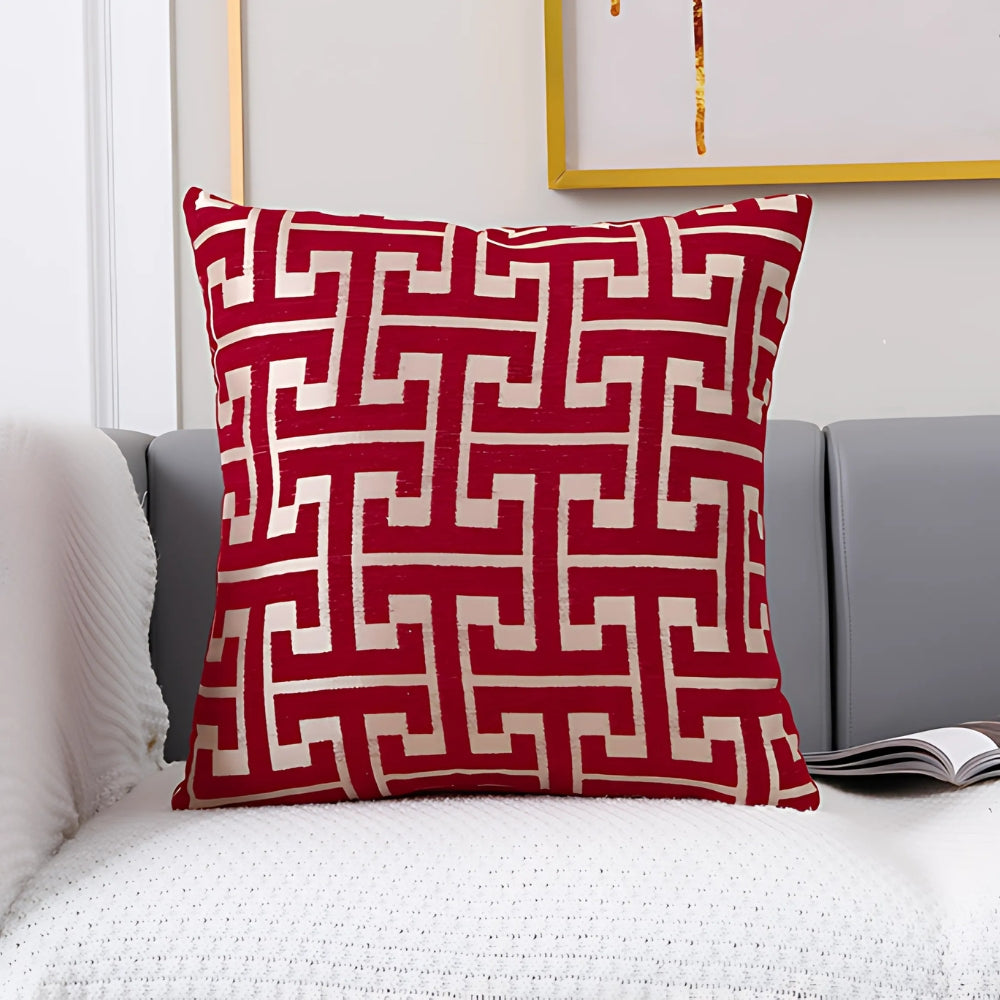 BowLift | Timeless Maze Pattern Cushion Cover