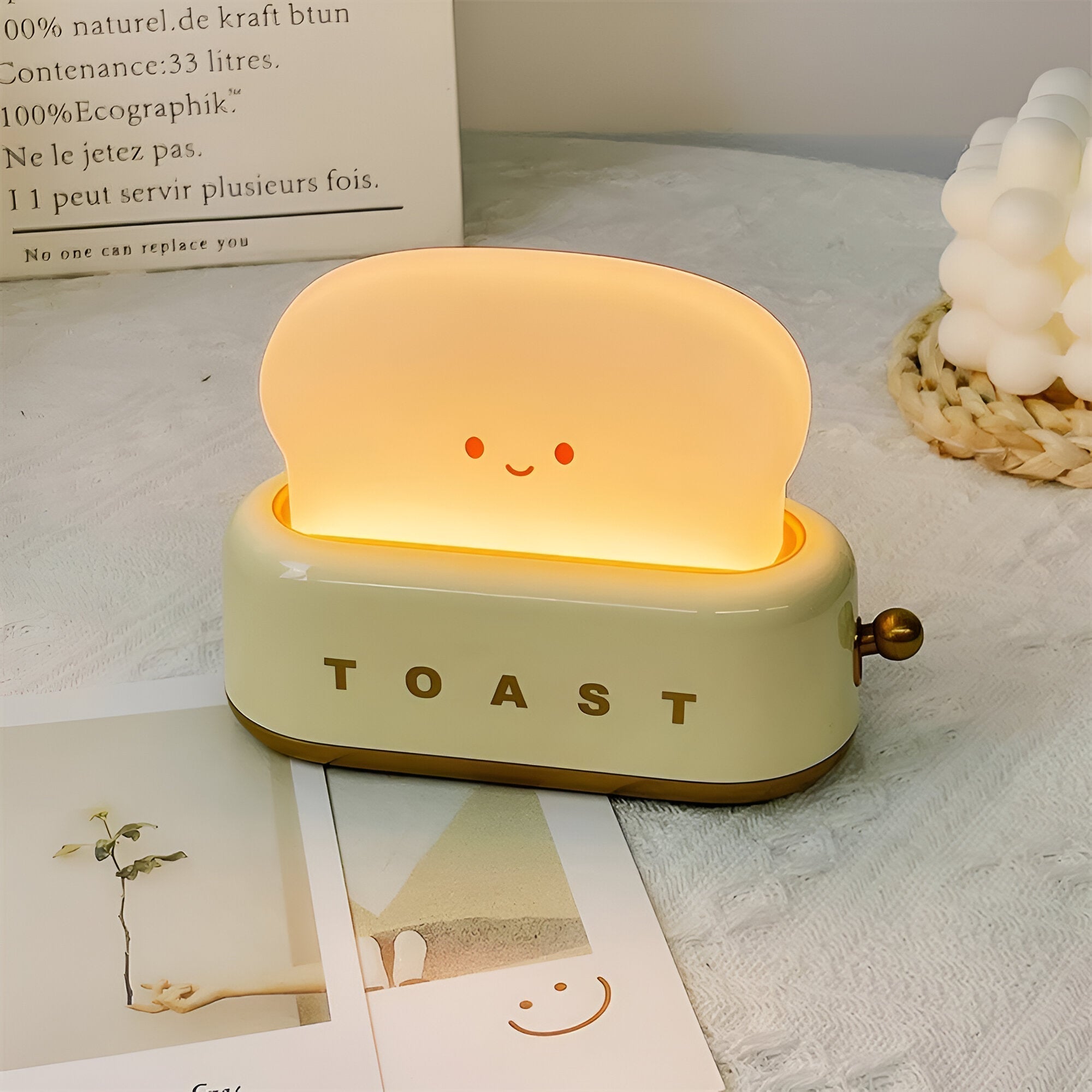BowLift | TinyToast Table Lamp – Portable Toaster-Shaped Night Light with Dimmable LED & USB Port