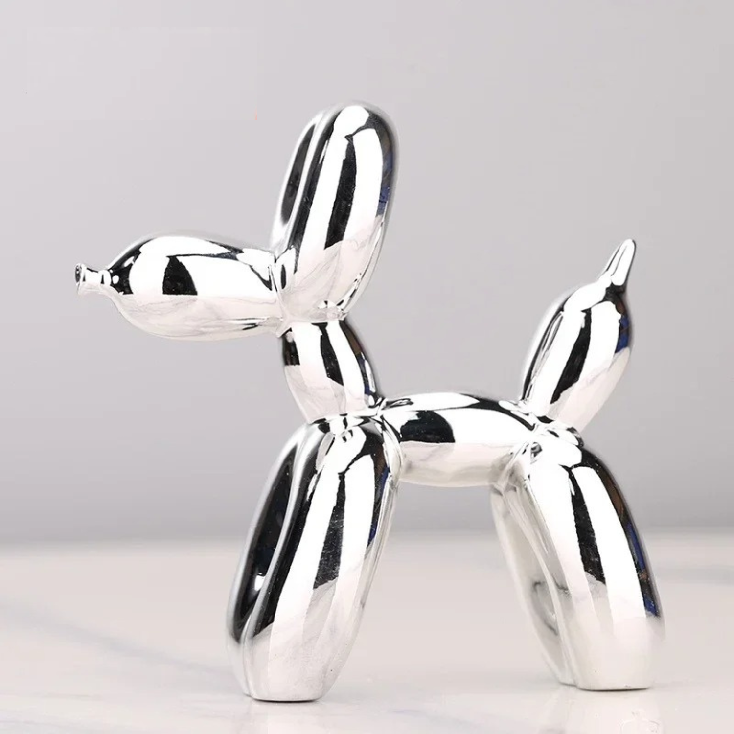 BowLift | Balloon Dog Sculpture