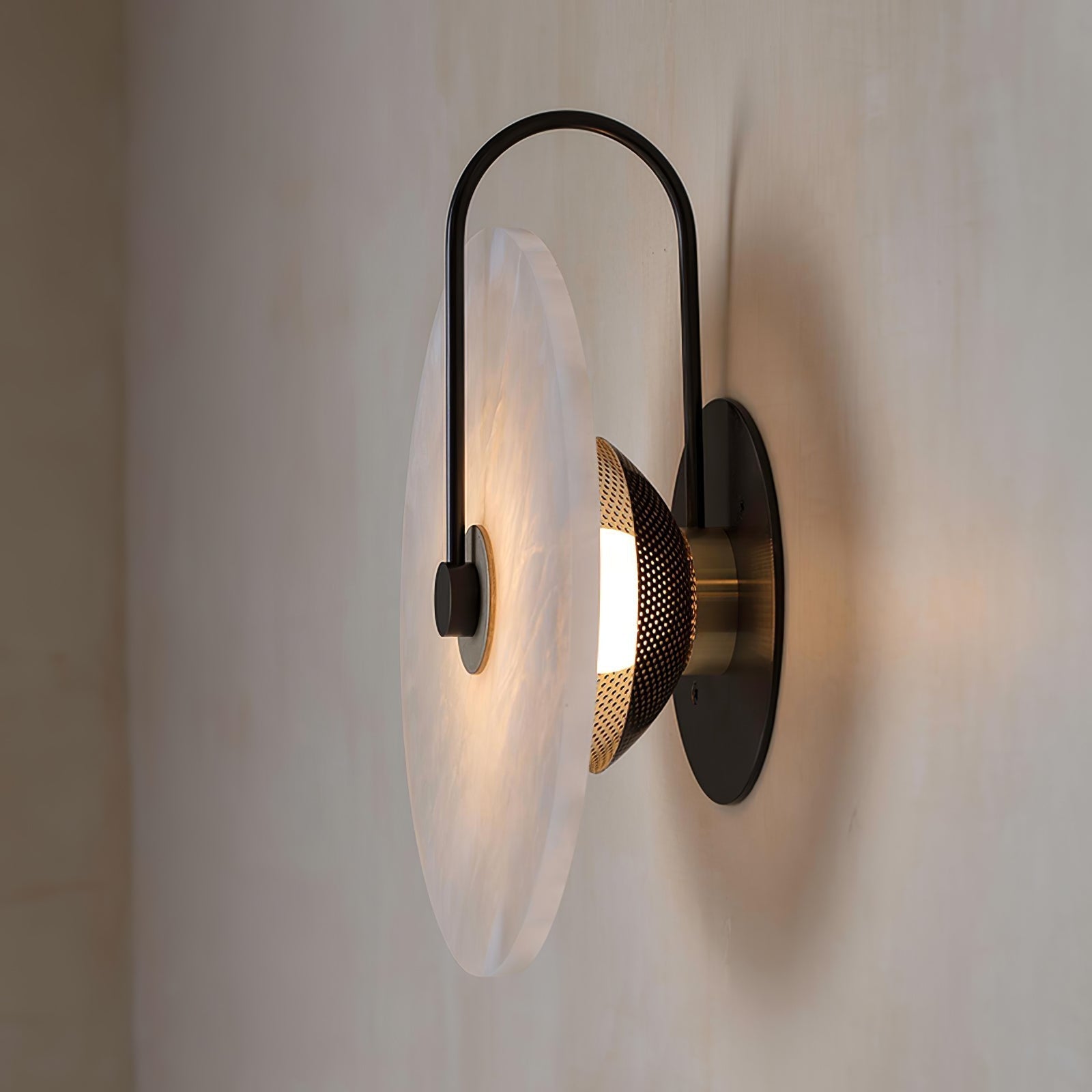 BowLift | White Alabaster Wall Lamp