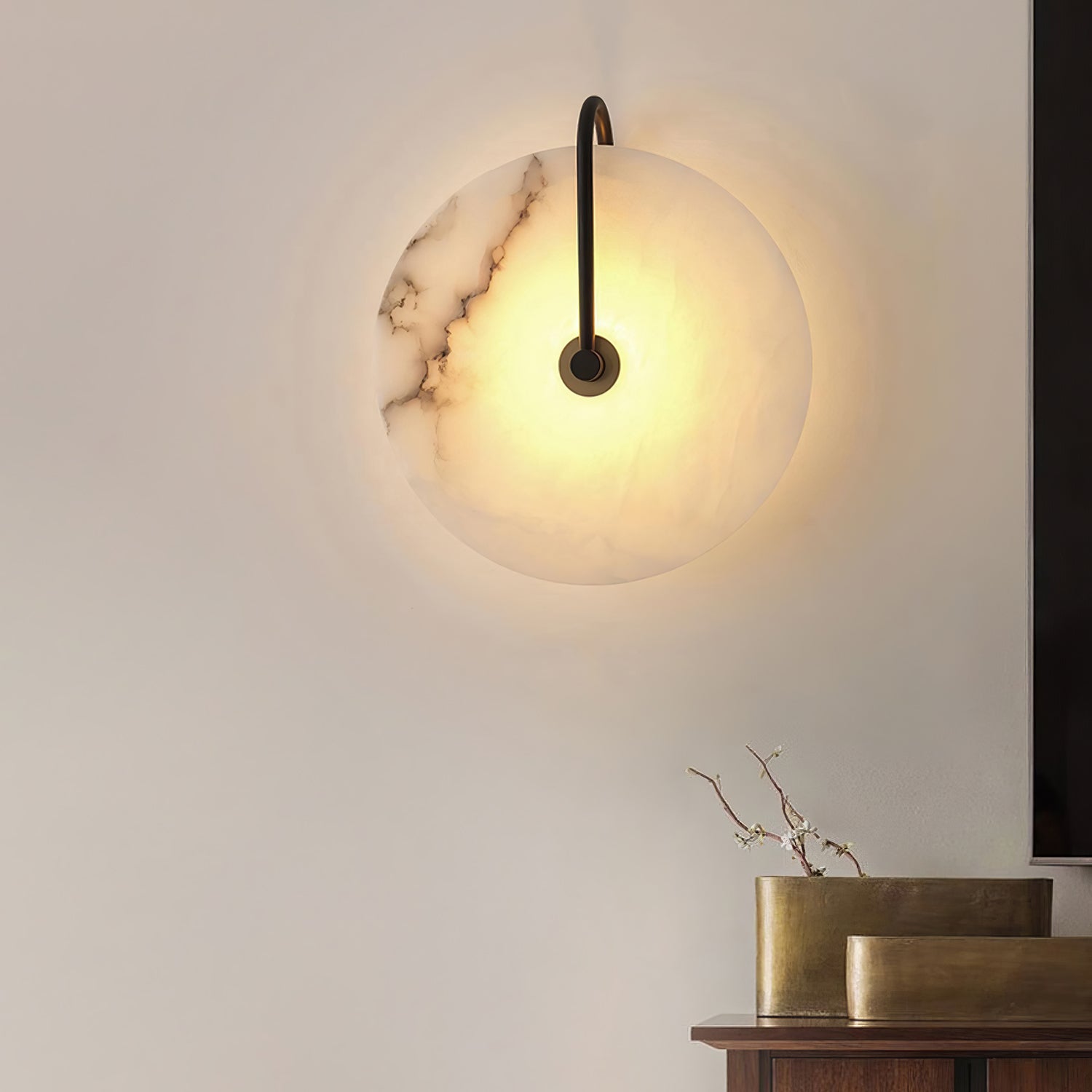 BowLift | White Alabaster Wall Lamp