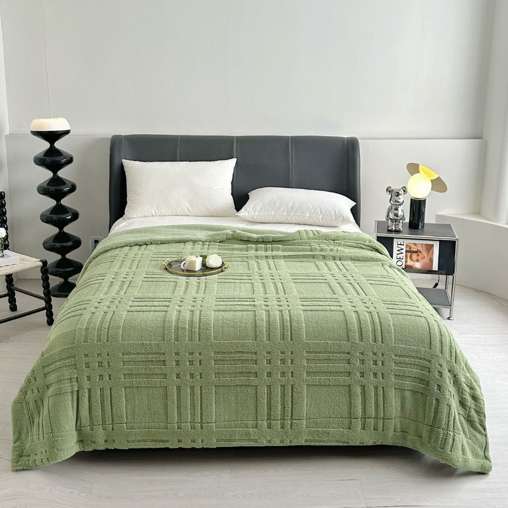 BowLift | Plaid Embossed Grid Pattern Winter Blanket