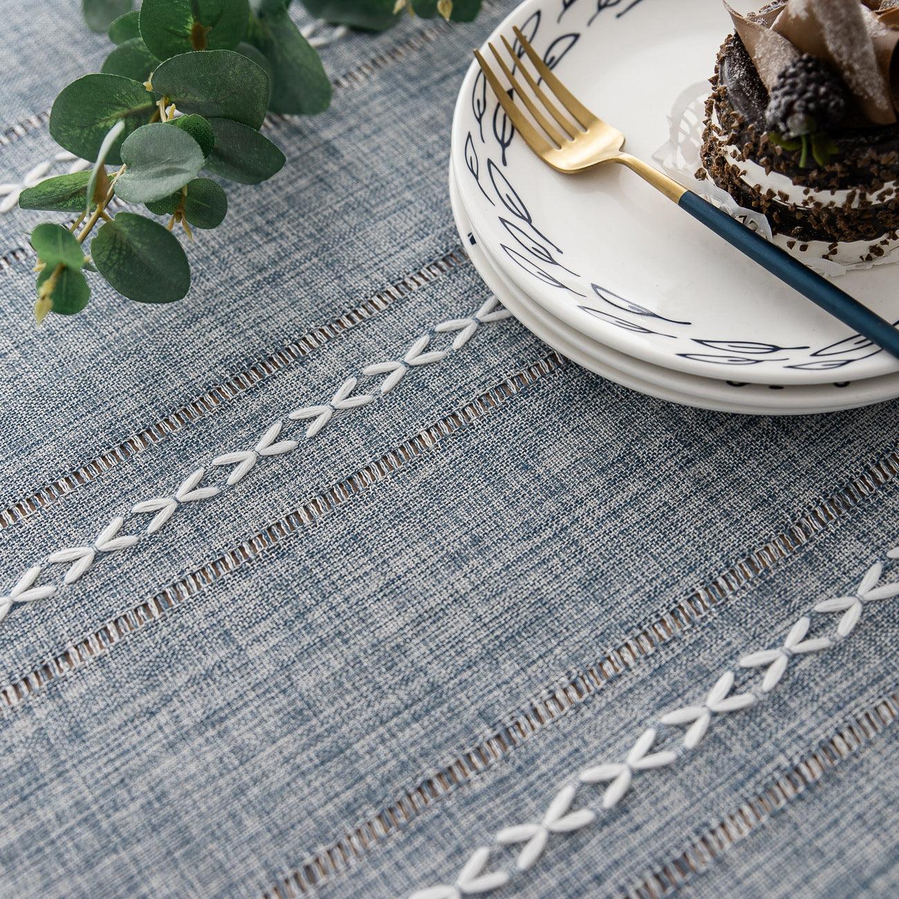 BowLift | Batillo Linen Tablecloth | Tablecloth, Indoor & Outdoor