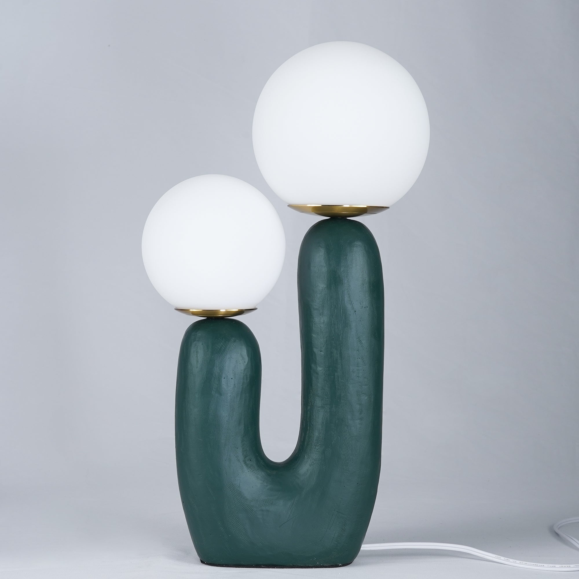 BowLift | Contemporary Style Table Lamp with Natural Accent