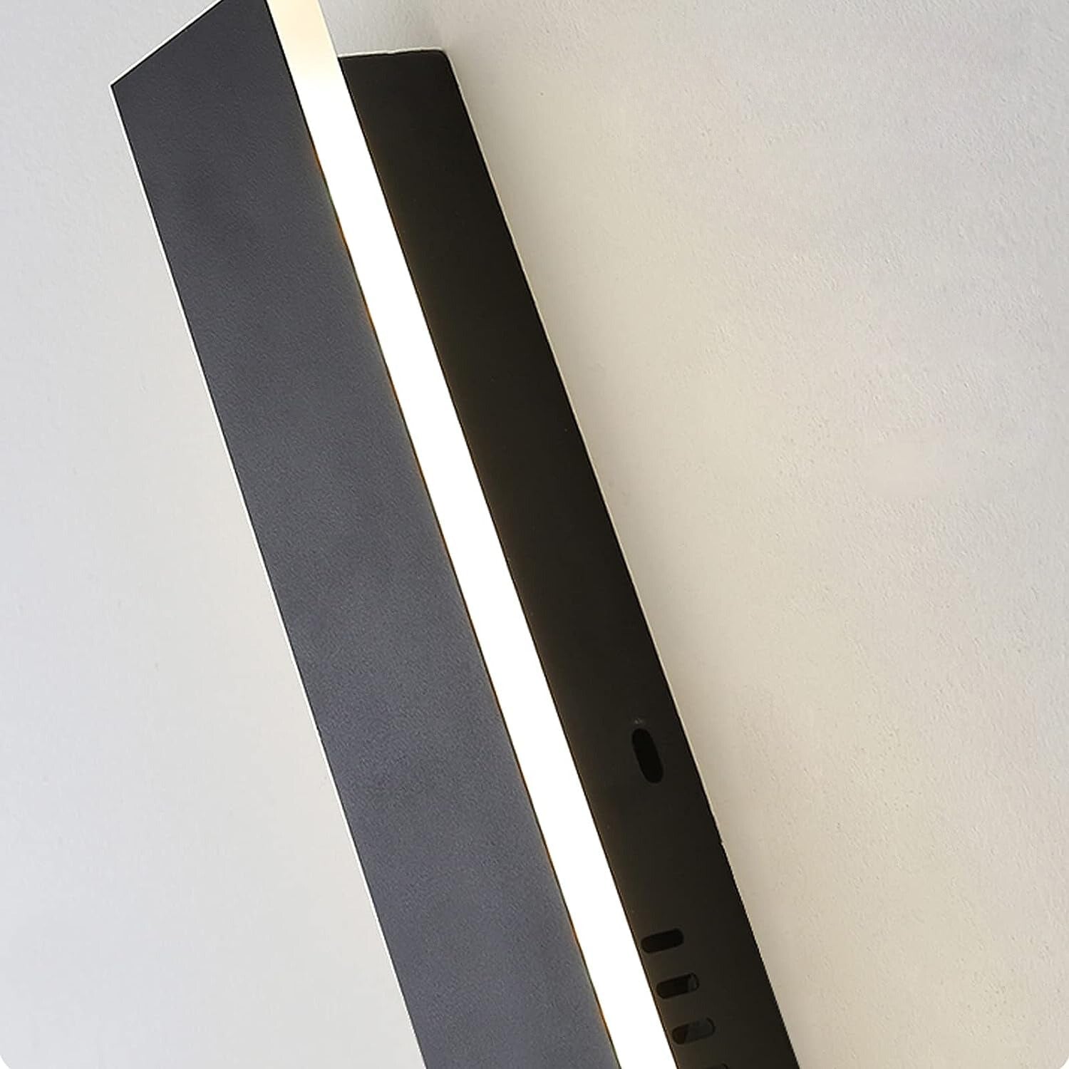 BowLift | Svelte Linear Outdoor Wall Light IP65
