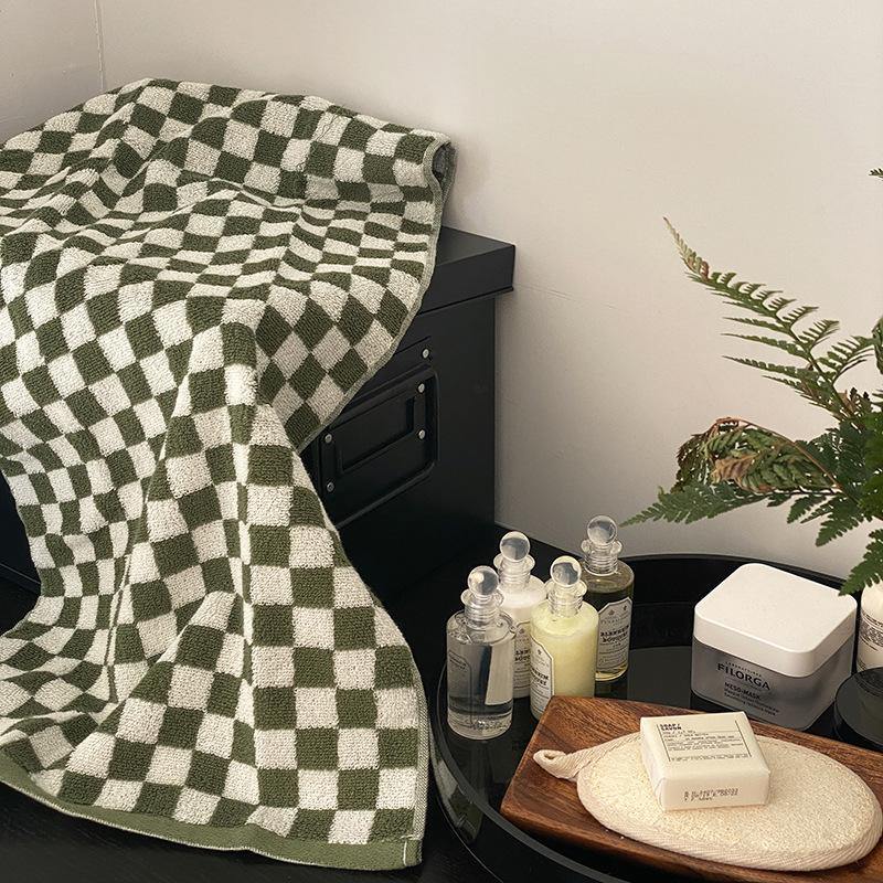 BowLift | Classic Checkerboard Towel Collection