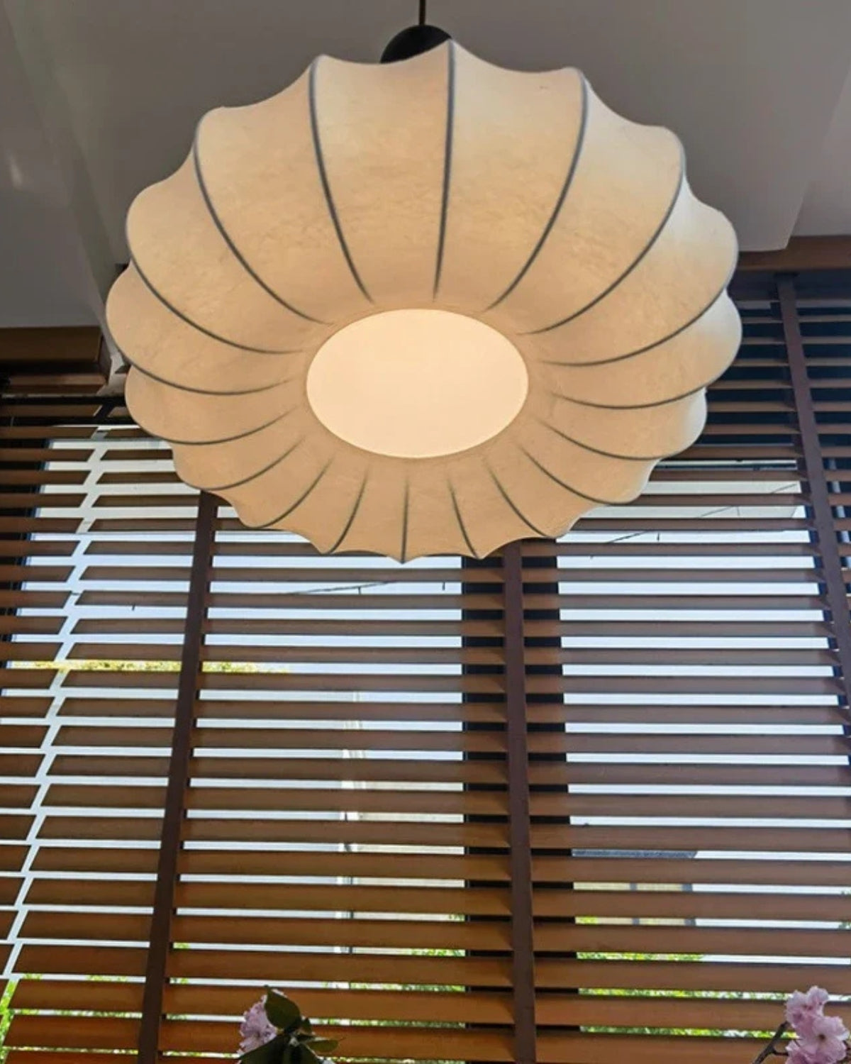 BowLift | Silk Soft Table Lamp with Warm Light