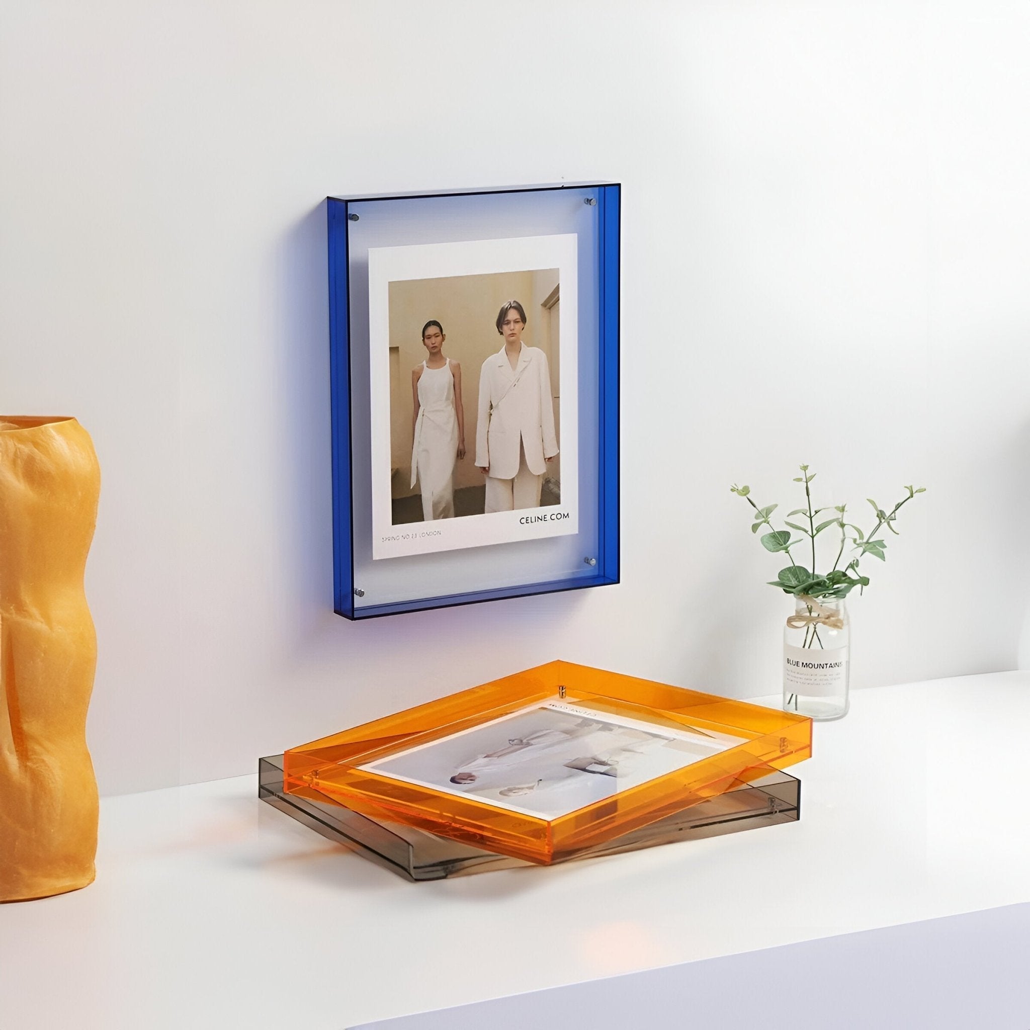 BowLift | Colorful transparent acrylic picture frame