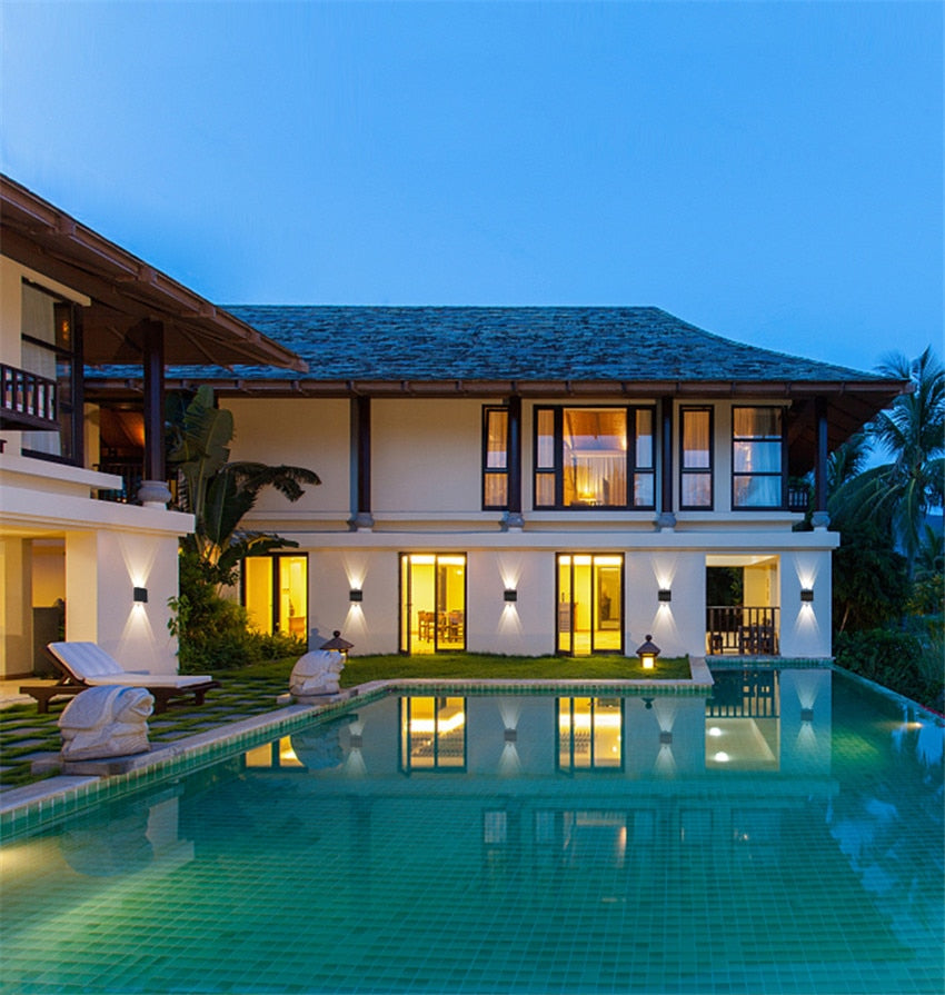 BowLift | Modern Waterproof LED Wall Light for Indoor and Outdoor | Stylish and Energy-Efficient Lighting